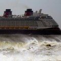 What to Do When a Cruise Ship is Affected by a Hurricane